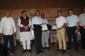आयकर चौराहा पर पाटलिपुत्र अशोक की जमीन पर…